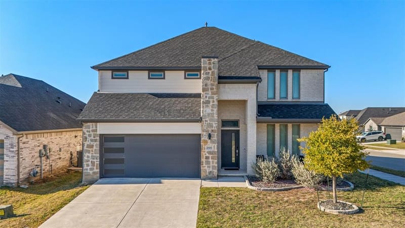 2500 Ponca Drive, Fort Worth TX 76179