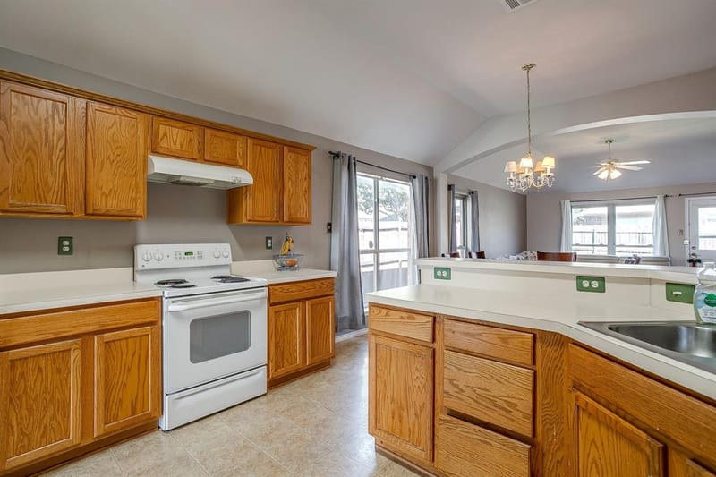 2216 Pacino Drive, Fort Worth TX 76134 - Photo 13