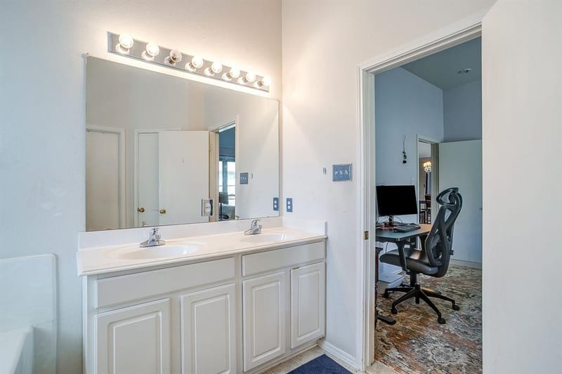 2216 Pacino Drive, Fort Worth TX 76134 - Photo 30
