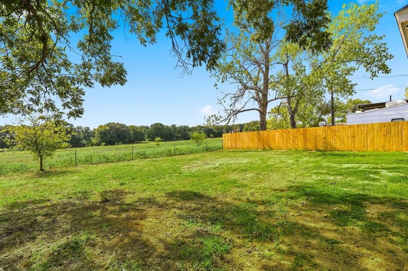 407 Bass Street, Bridgeport TX 76426 - Photo 28