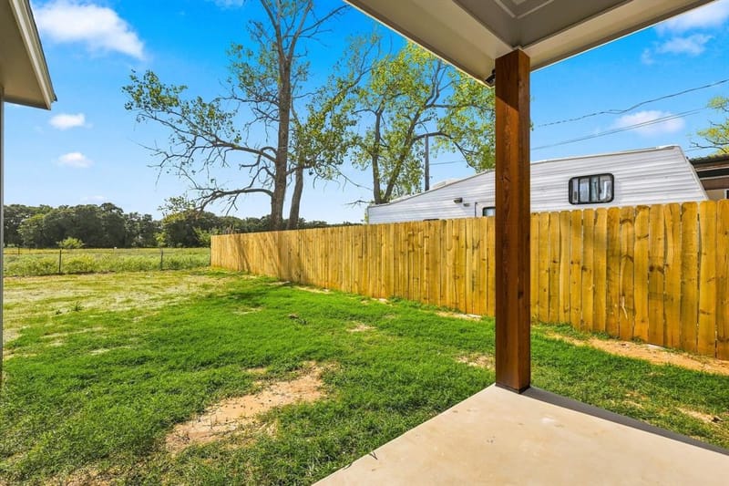 407 Bass Street, Bridgeport TX 76426 - Photo 29