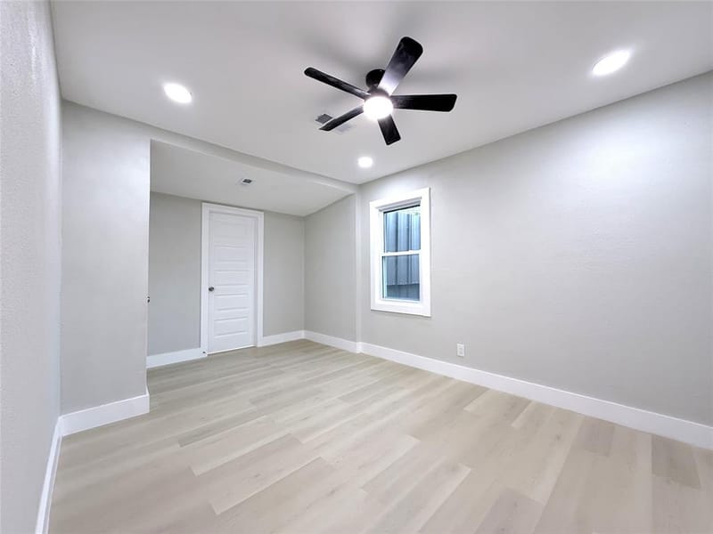 4522 Idaho Avenue, Dallas TX 75216 - Photo 13
