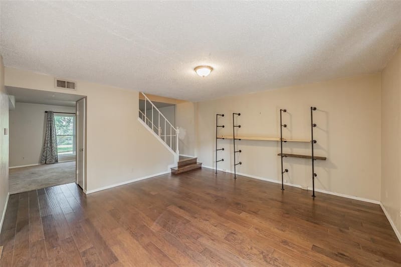 220 Westview Terrace, Arlington TX 76013 - Photo 12