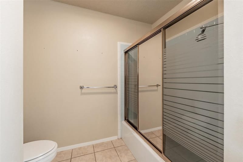 220 Westview Terrace, Arlington TX 76013 - Photo 20