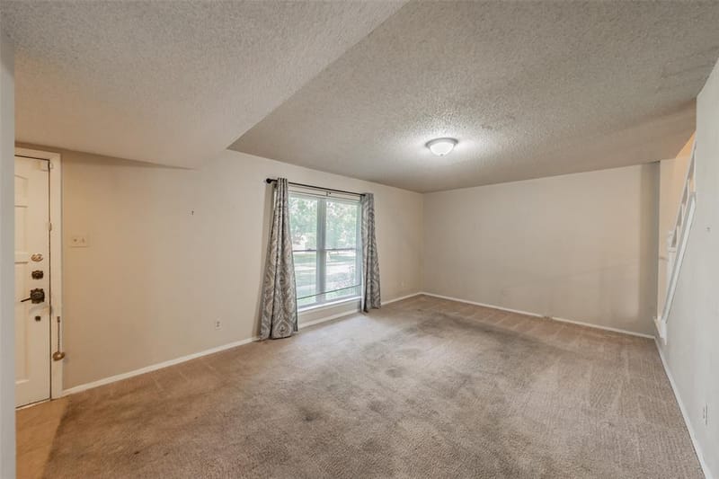 220 Westview Terrace, Arlington TX 76013 - Photo 9