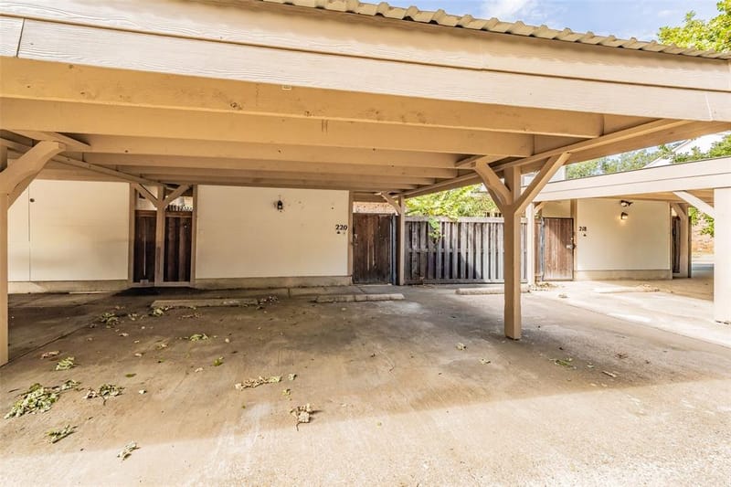 220 Westview Terrace, Arlington TX 76013 - Photo 34