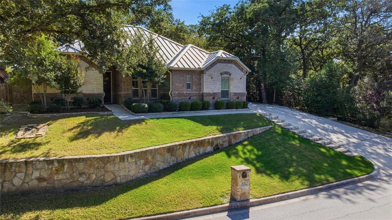 428 Lake Terrace Drive, Azle TX 76020 - Photo 28