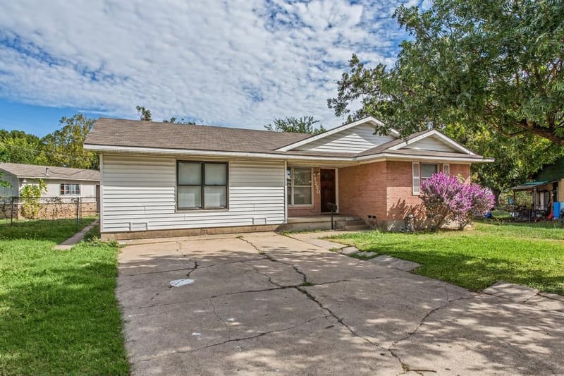 1220 Colfax Circle, Richardson TX 75080 - Photo 2