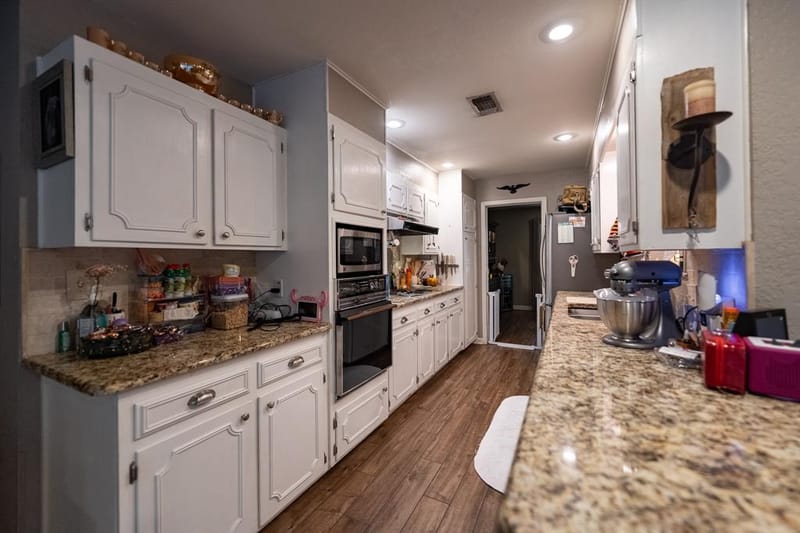 1731 Park Ridge Terrace, Arlington TX 76012 - Photo 12