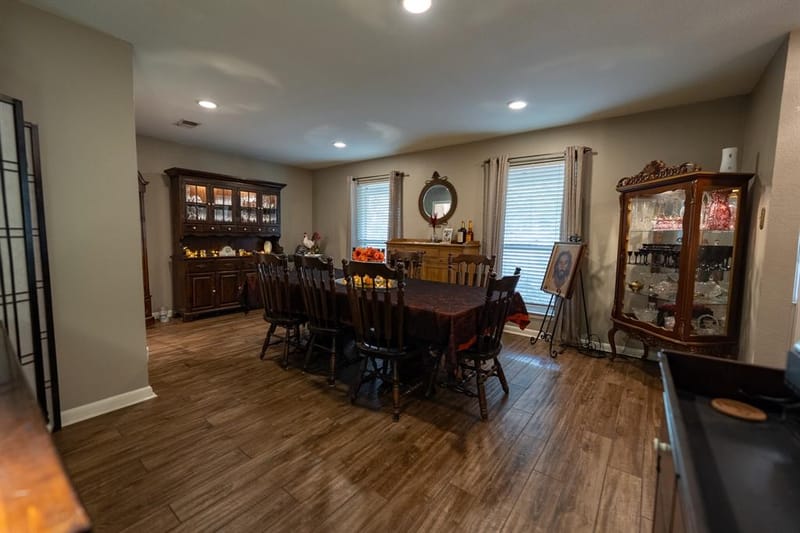 1731 Park Ridge Terrace, Arlington TX 76012 - Photo 7
