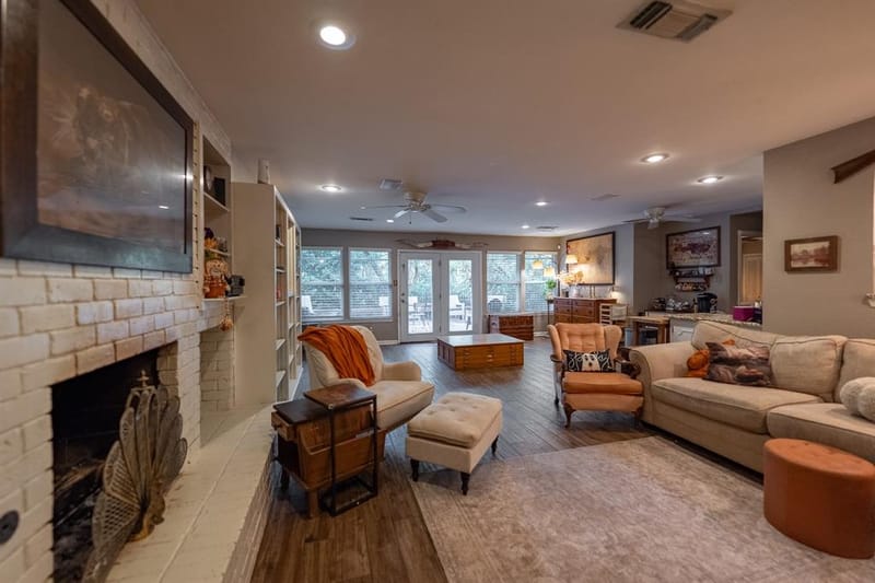 1731 Park Ridge Terrace, Arlington TX 76012 - Photo 8