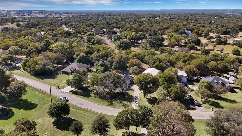 133 Miramar Circle, Weatherford TX 76085 - Photo 2