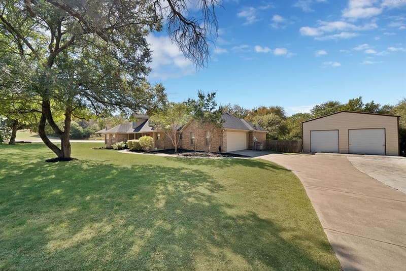 133 Miramar Circle, Weatherford TX 76085 - Photo 4
