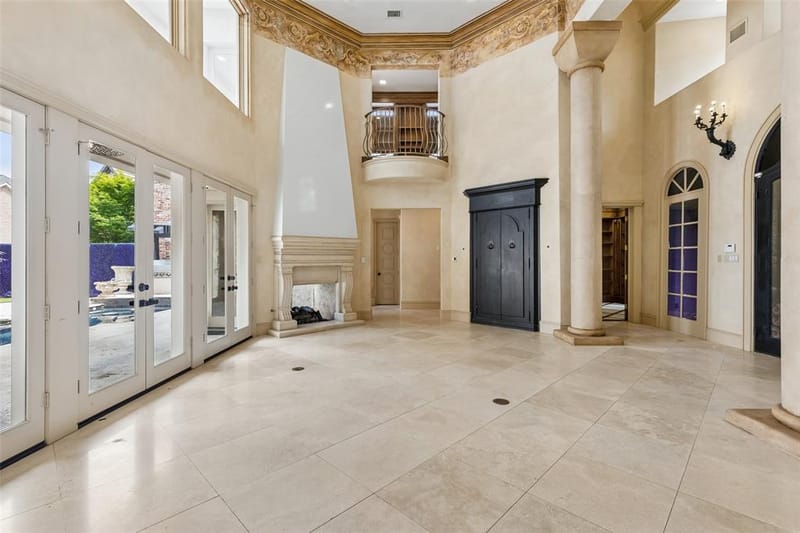 6917 Forest Glen Drive, Dallas TX 75230 - Photo 3