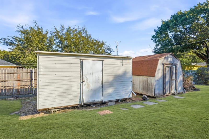 9360 N County Road, Frisco TX 75033 - Photo 23