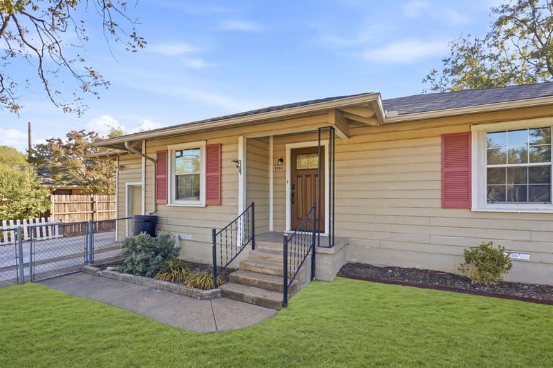 9360 N County Road, Frisco TX 75033 - Photo 2