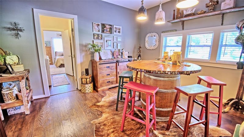 308 E Evans Street, Saint Jo TX 76265 - Photo 8