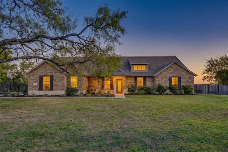 2185 Sugar Button Lane, Alvarado TX 76009