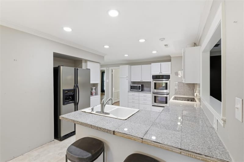 7806 Woodstone Lane, Dallas TX 75248 - Photo 12