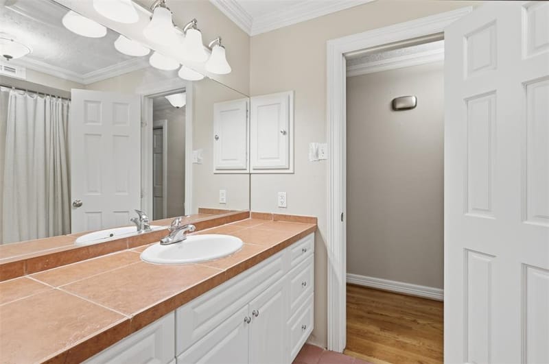 7806 Woodstone Lane, Dallas TX 75248 - Photo 22