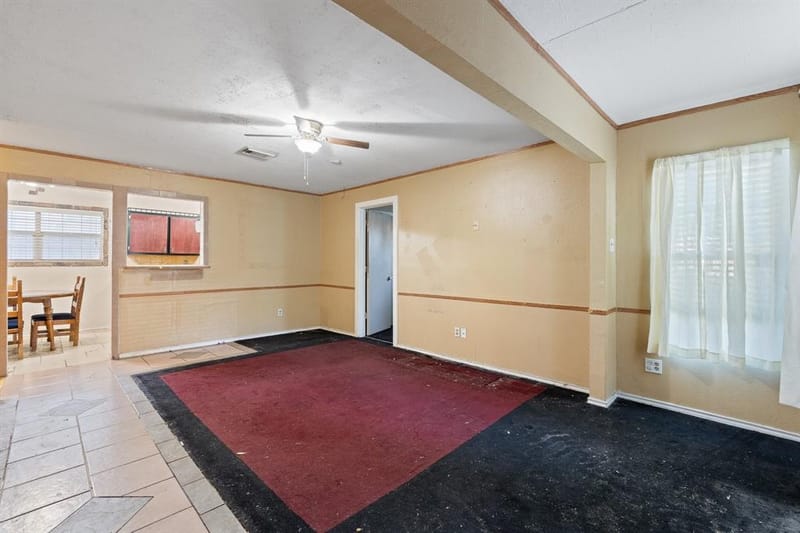 310 Eastland Street, Cleburne TX 76031 - Photo 4