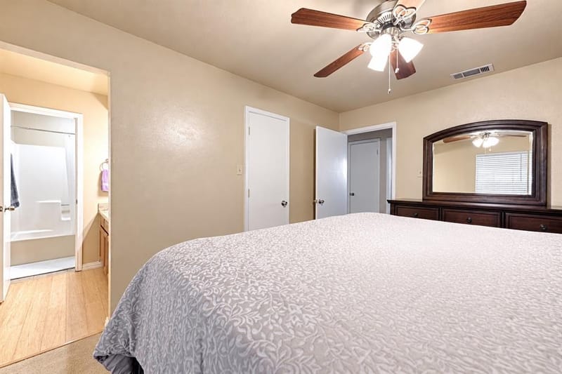 305 Tejas Drive, Glenn Heights TX 75154 - Photo 12