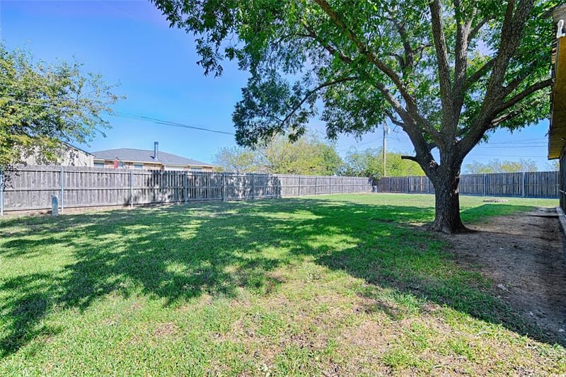 305 Tejas Drive, Glenn Heights TX 75154 - Photo 24