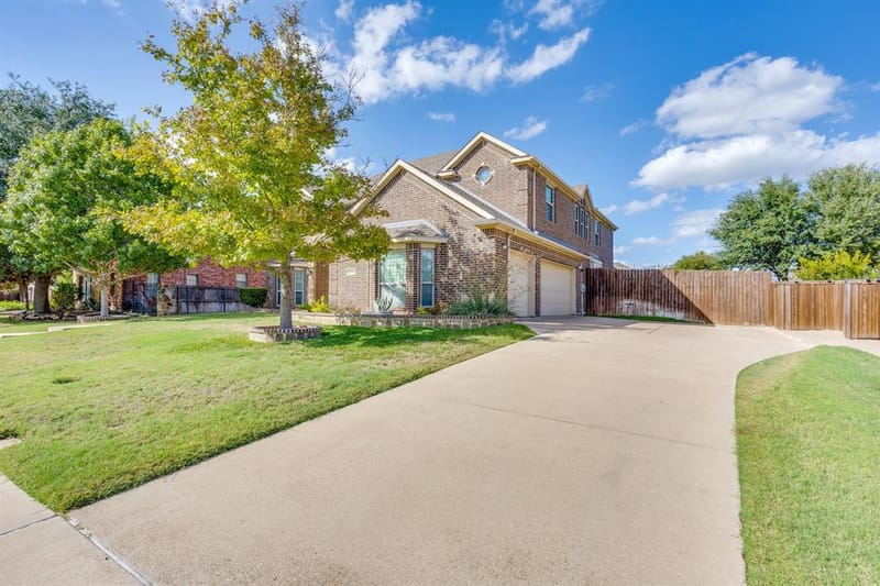 2605 Winding Creek Drive, Midlothian TX 76065 - Photo 4