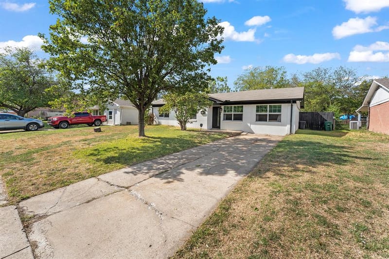 1013 Irene Drive, Mesquite TX 75149 - Photo 2