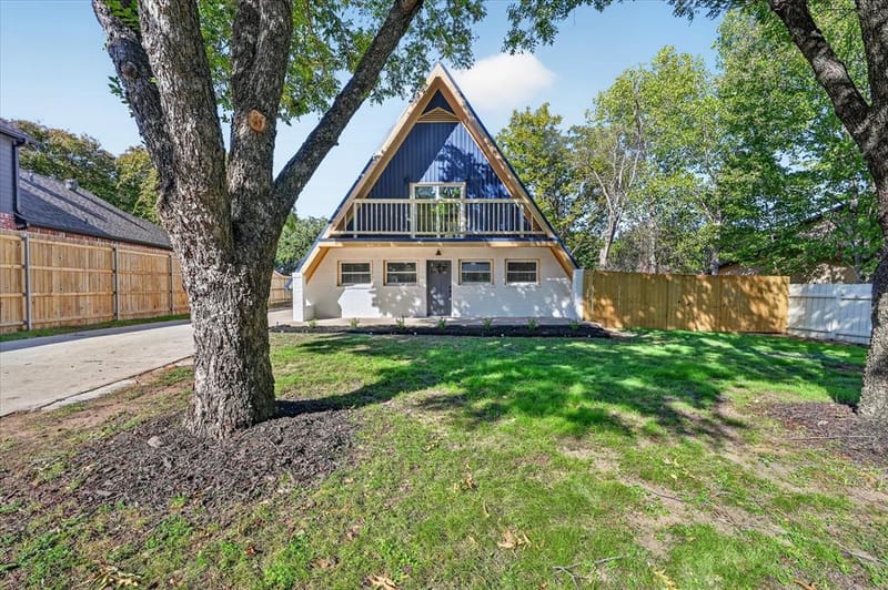 621 Turtledove Lane, Grapevine TX 76051 - Photo 2