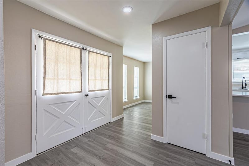 1509 Crockett Street, Garland TX 75042 - Photo 12