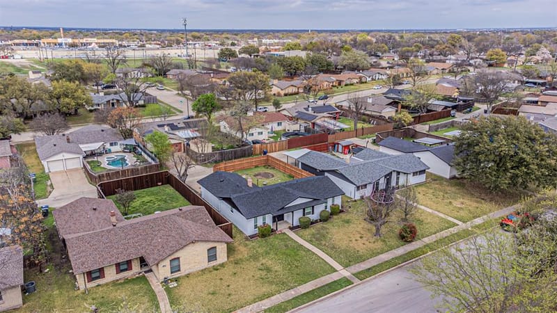 1509 Crockett Street, Garland TX 75042 - Photo 4