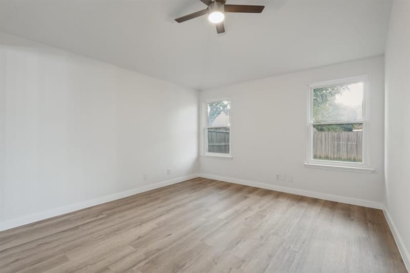 5814 Fox Hunt Drive, Arlington TX 76017 - Photo 12