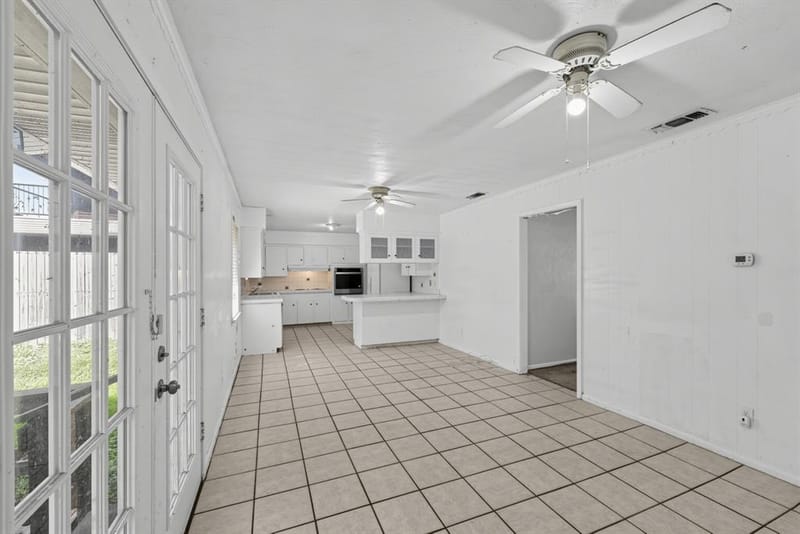 2910 Grove Street, Irving TX 75060 - Photo 4