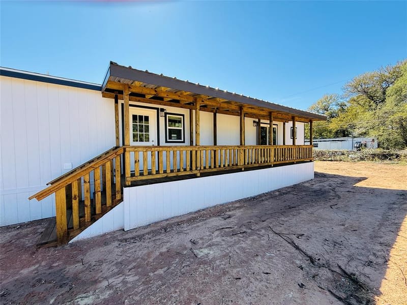 5902 Arrowhead Drive, Granbury TX 76048 - Photo 2