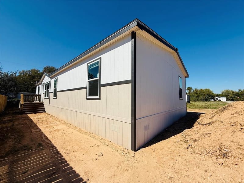 5902 Arrowhead Drive, Granbury TX 76048