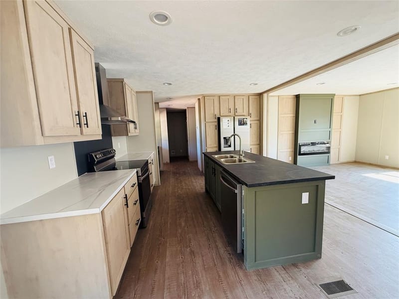 5902 Arrowhead Drive, Granbury TX 76048 - Photo 11