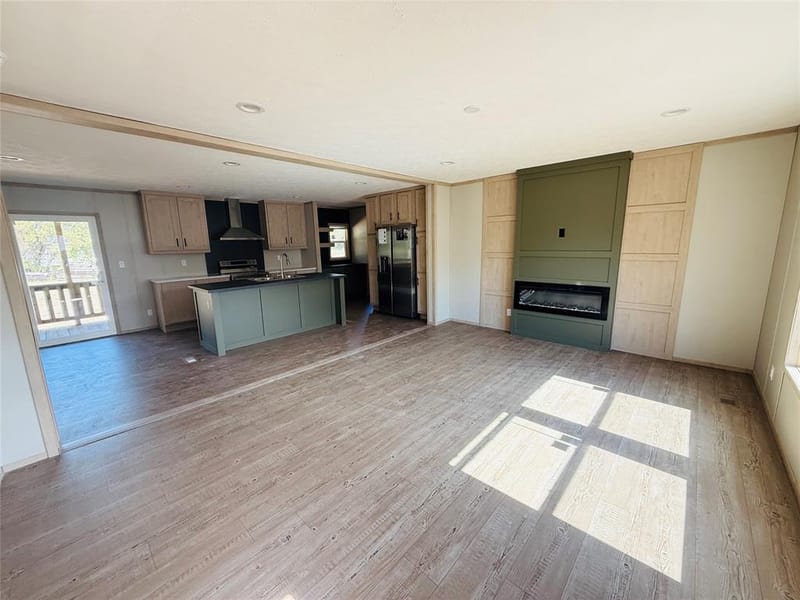 5902 Arrowhead Drive, Granbury TX 76048 - Photo 4