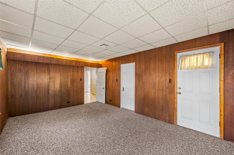 302 W Elm Street, West TX 76691 - Photo 4
