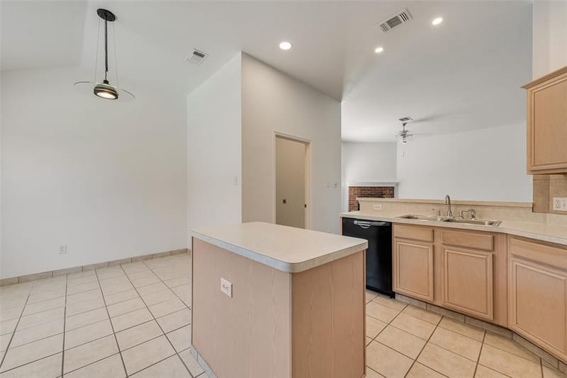 412 Overland Trail, Cedar Hill TX 75104 - Photo 10