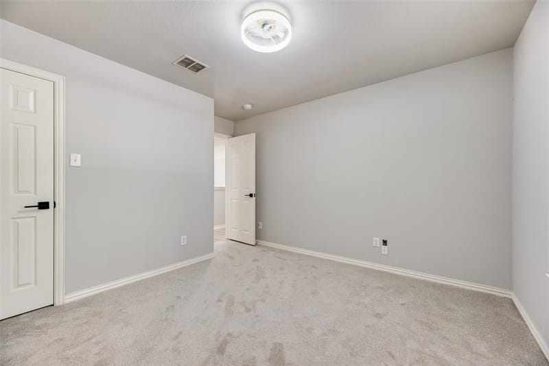 1716 Clarke Springs Drive, Allen TX 75002 - Photo 8