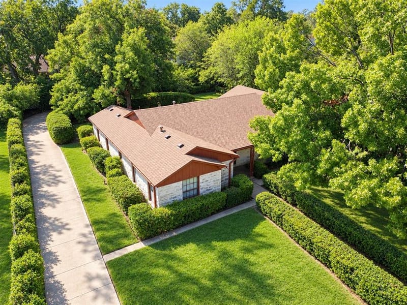 2532 Glencrest Drive, Fort Worth TX 76119 - Photo 3