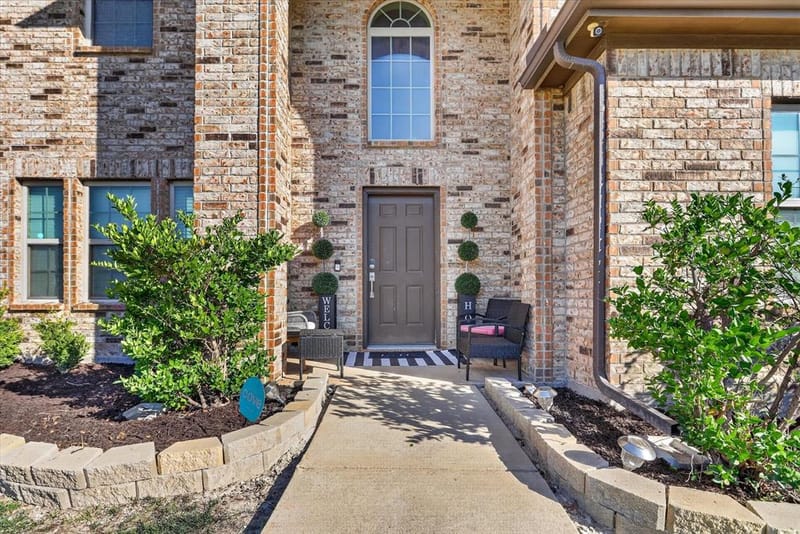 2325 Redwood Drive, Lancaster TX 75134 - Photo 3