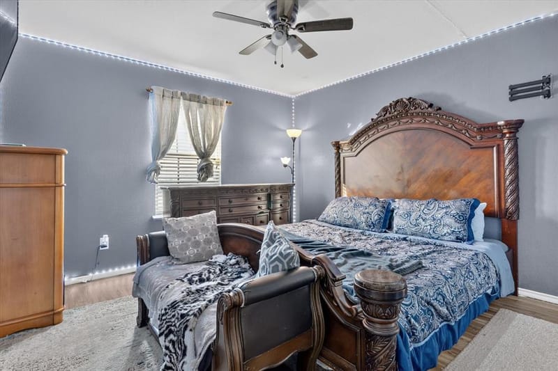 2325 Redwood Drive, Lancaster TX 75134 - Photo 32