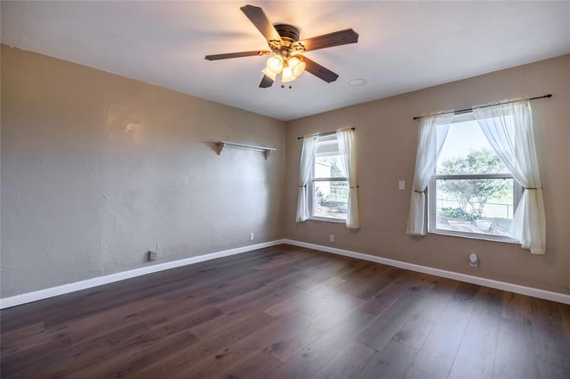 3559 Springfield Road, Springtown TX 76082 - Photo 17