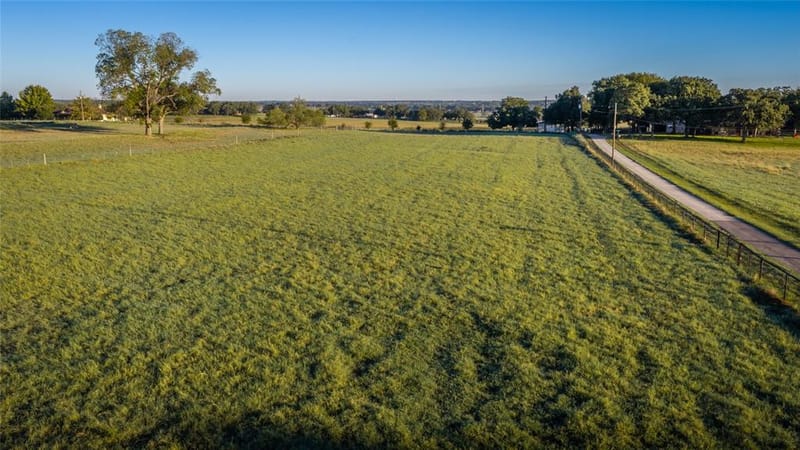 3559 Springfield Road, Springtown TX 76082 - Photo 32