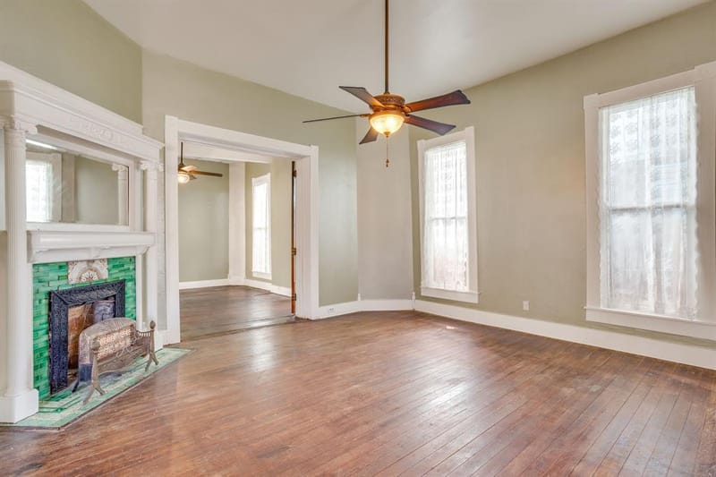 201 N Anglin Street, Cleburne TX 76031 - Photo 12