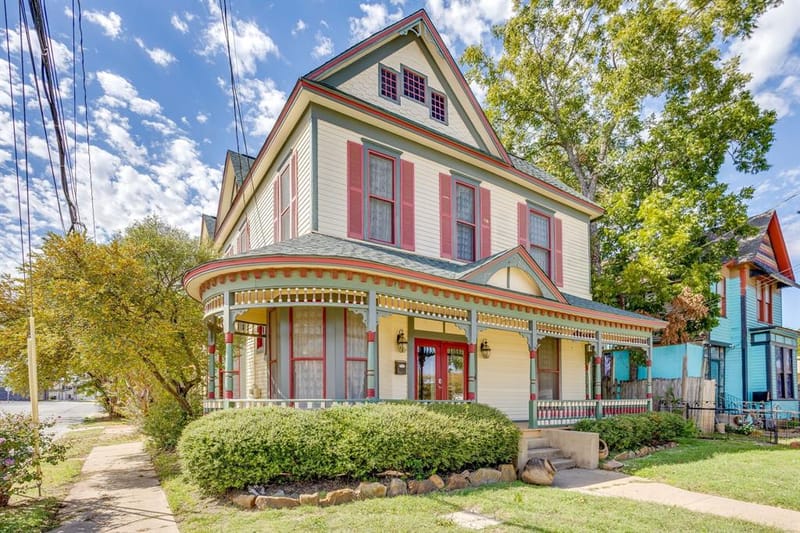 201 N Anglin Street, Cleburne TX 76031