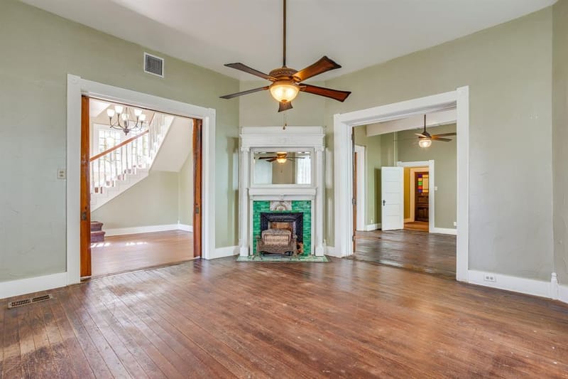 201 N Anglin Street, Cleburne TX 76031 - Photo 4