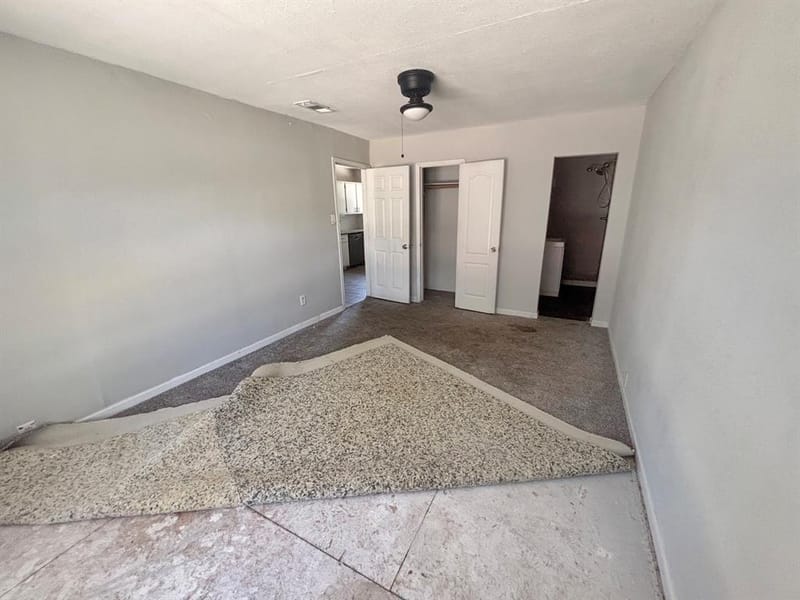 1910 Meadow Lane, Arlington TX 76010 - Photo 8